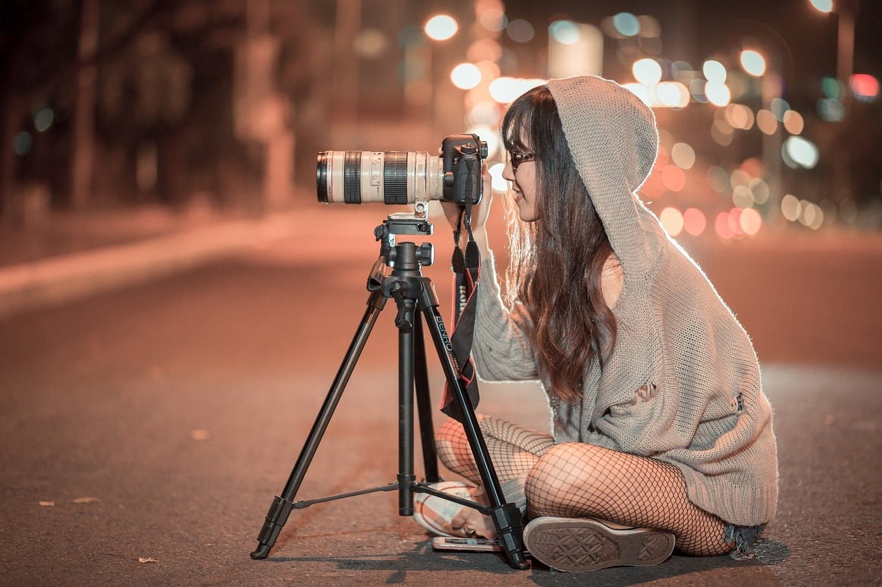 night, camera, photographer-1927265.jpg